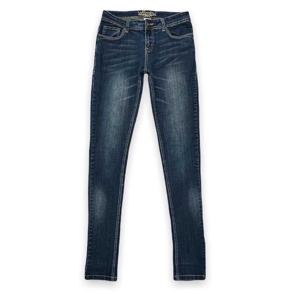 REVOLT Skinny Jeans Dark Wash‎ Whiskers 5 Pocket Juniors 7 Tall
